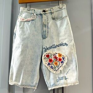 Vintage 90s Jou Jou Heartbreaker‎ Denim Jean Shorts Lace Trim & Heart Patch 9/10